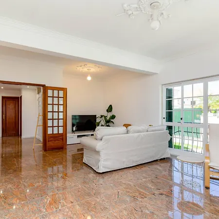 Cravo's House * Seixal (Setubal)